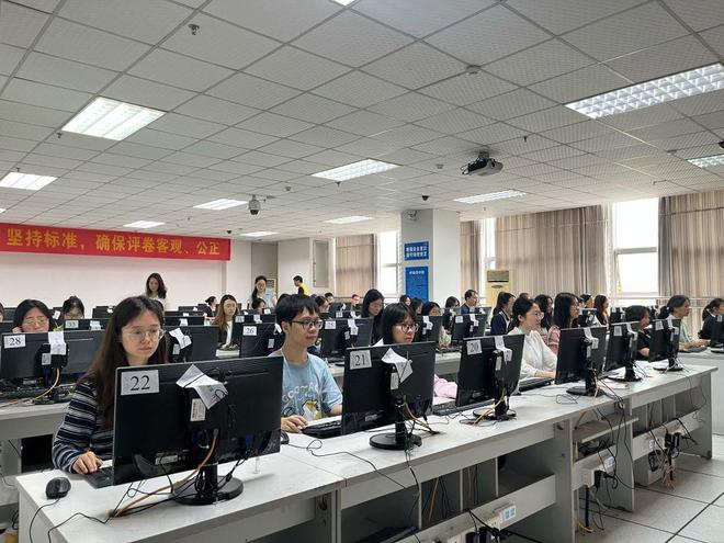 miQ70Pex4a888AAe.jpg